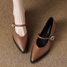 Ladies Leather Footwear